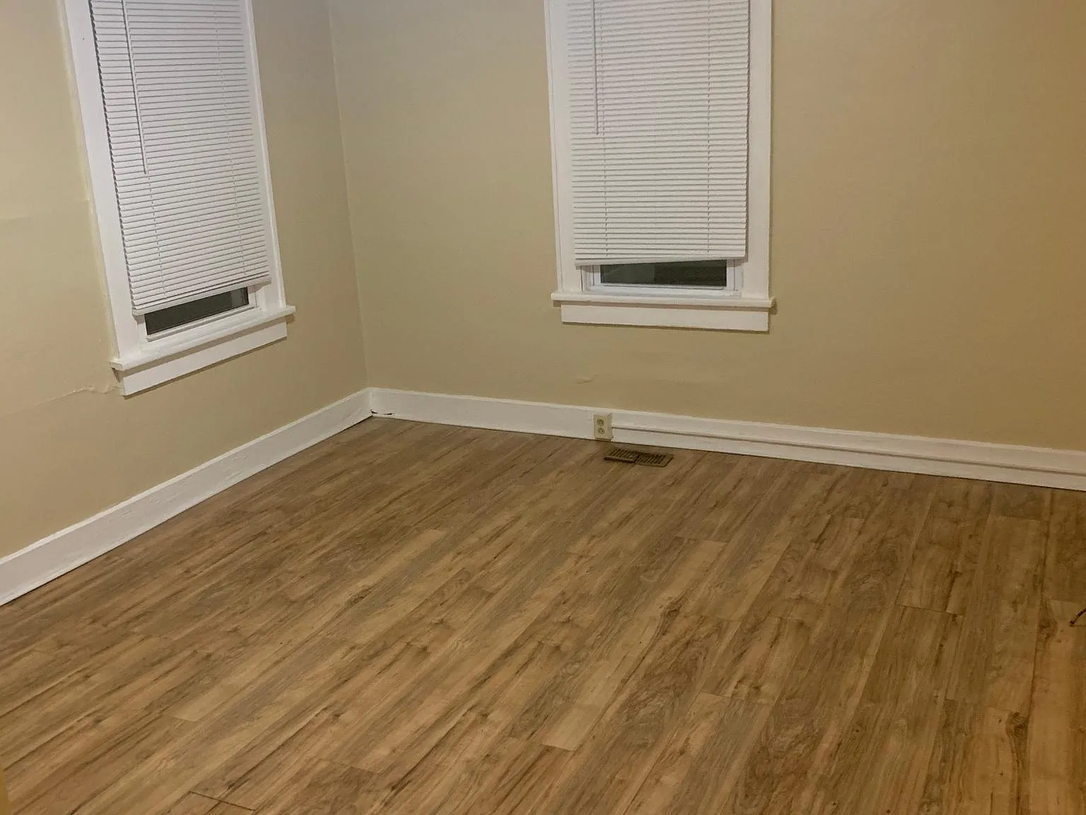 209 Pitner Pl — Photo 4