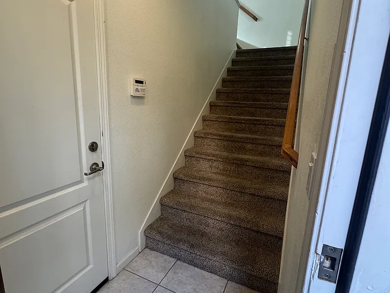 681 W La Canada — Photo 6