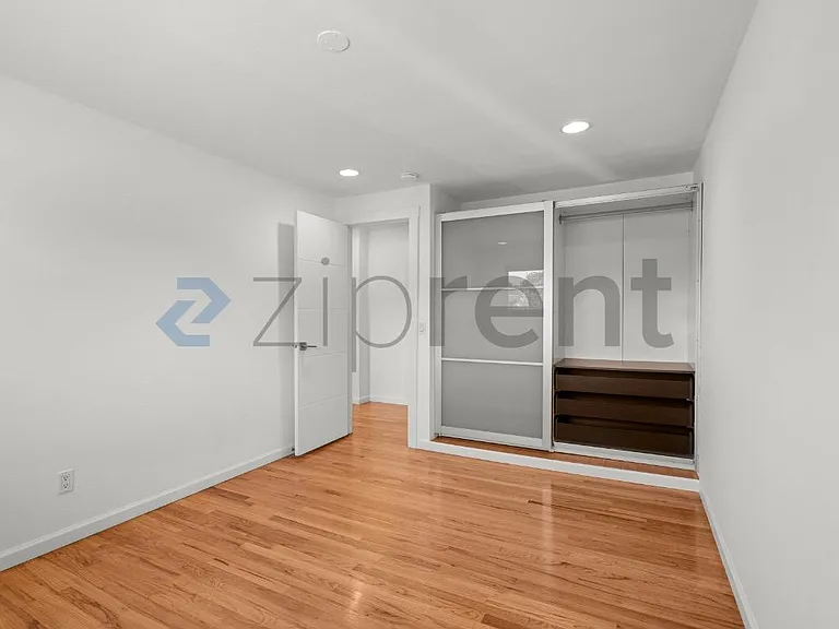 2915 Harris Pl S — Photo 11