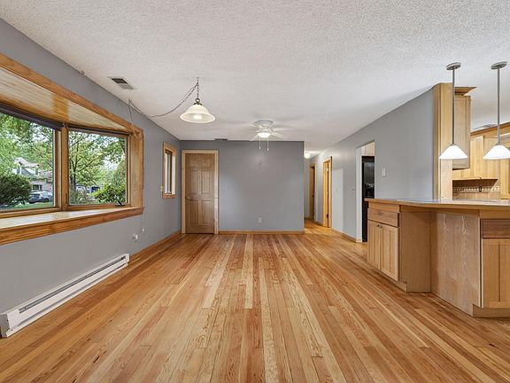 5th image of 639 Barbara Ln