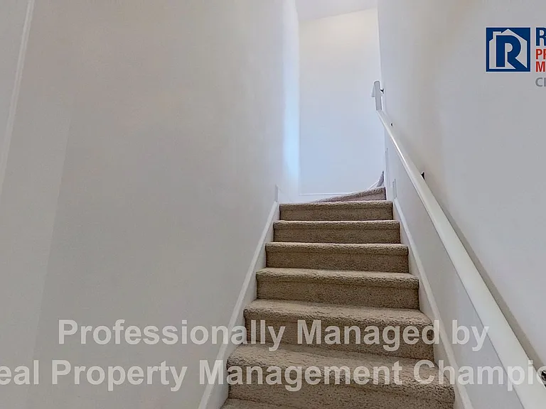 1734 Heatherstone Ln — Photo 23
