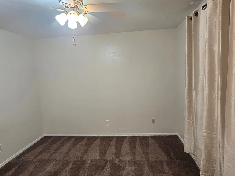 1026 Willow Oaks Cir #MAIN — Photo 12