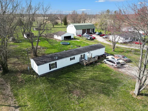 1703 Swings Corner Point Isab Rd, Bethel, OH 45106