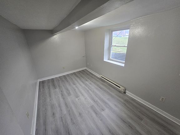 5th image of 404 Harrison Ave NW #3
