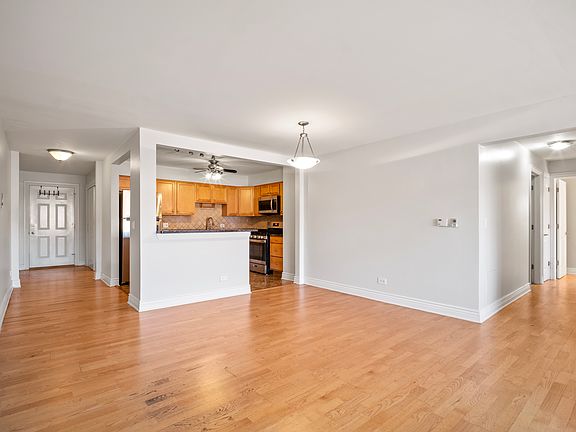 4th image of 1328 Webford Ave APT 204