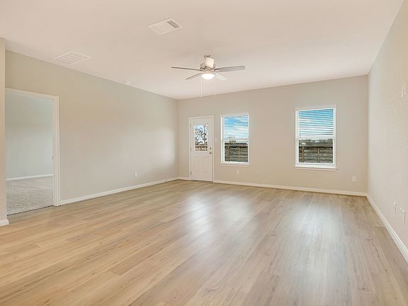 4th image of 1247 Meyers Meadow