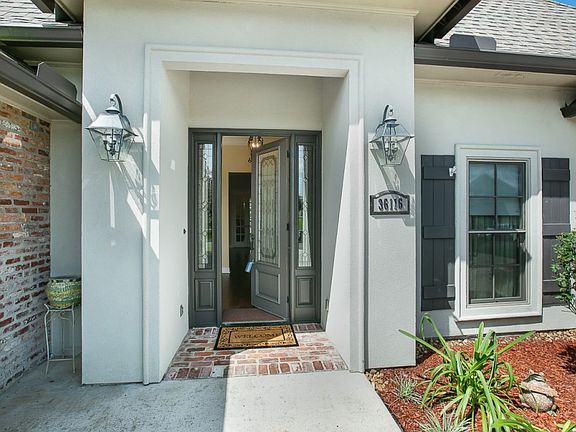 3rd image of 36116 Beverly Hills Dr