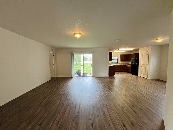 3rd image of 2377 Bexley Dr
