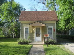 614 E Main St, Cherryvale, KS 67335