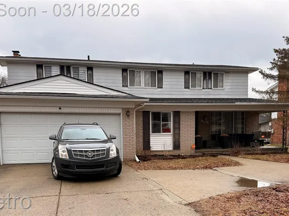 29450 Sharon Ln, Southfield, MI 48076