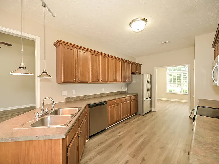 1448 Jeter Way — Photo 8