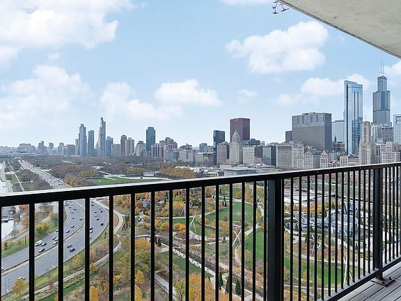 5th image of 400 E Randolph St #2901-03