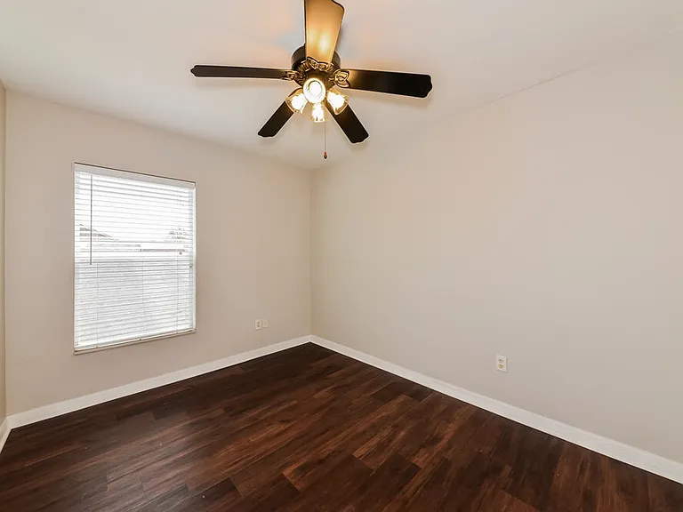 908 Larwood Pine Dr — Photo 13