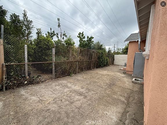 3rd image of 1443 E 92nd St