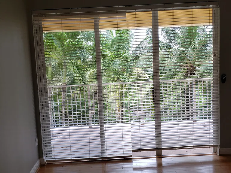 833 SW 167th Ave — Photo 33