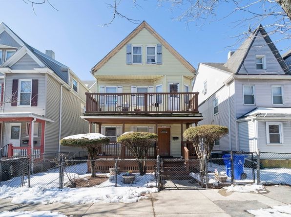 boston-massachusetts-59110492 picture