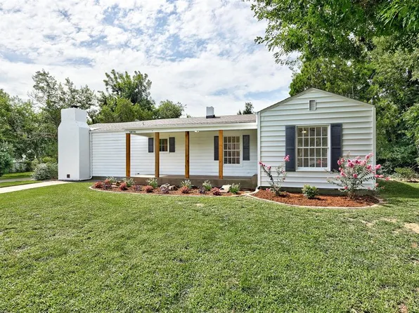 5816 NW 56th St, Warr Acres, OK 73122