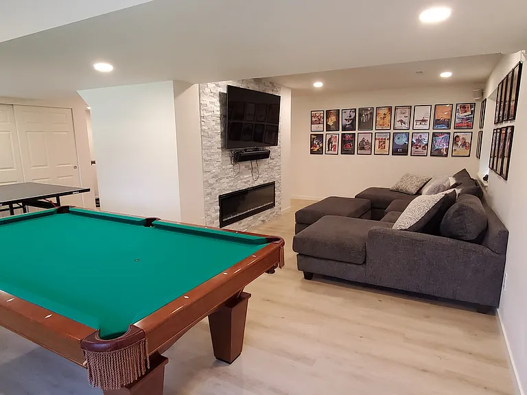 2445 Clayton Cir — Photo 5