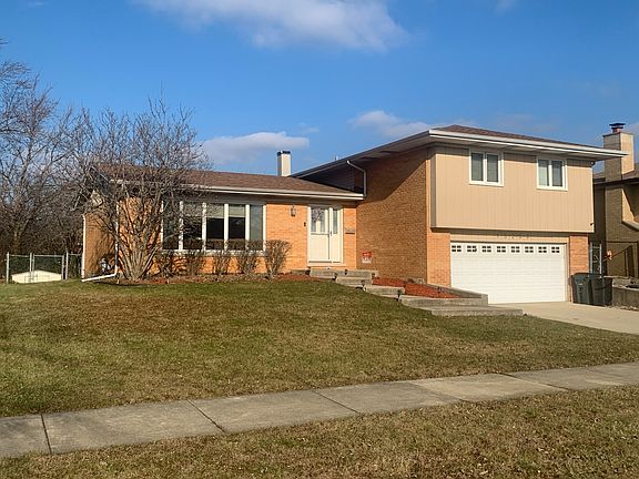 5th image of 15258 Pine Dr