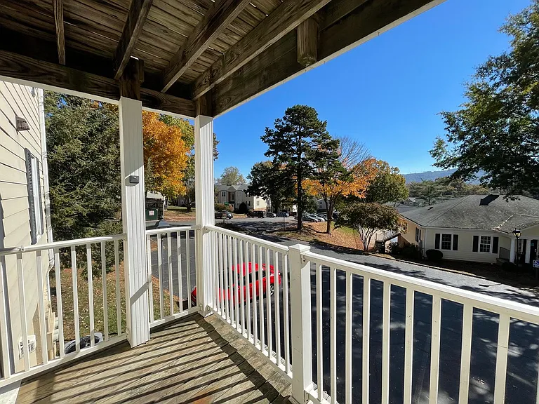 1311 Villa Way #C — Photo 24
