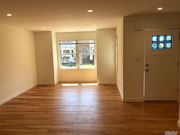 2nd image of 68 Sagamore Hill Dr #B