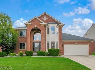 50388 Nantwich Dr, Macomb, MI 48044