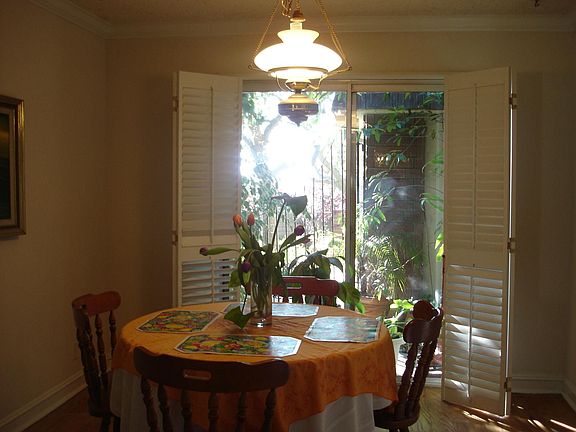 Breakfast Room