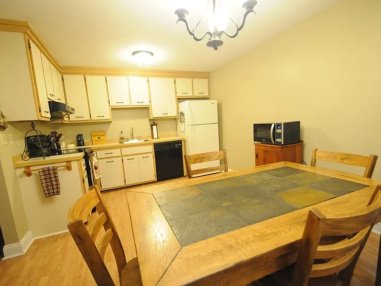 1810 Skyline Dr — Photo 21