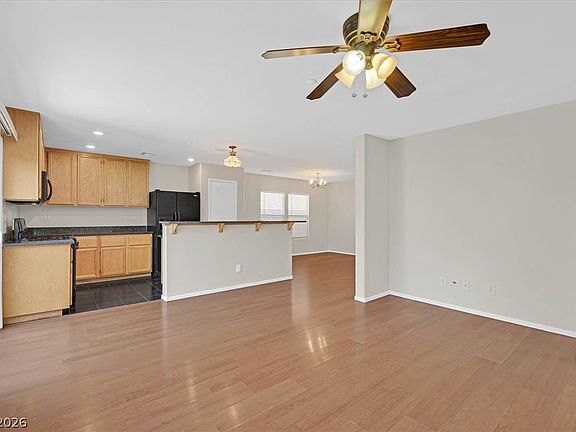 2nd image of 1157 Gecko Rd