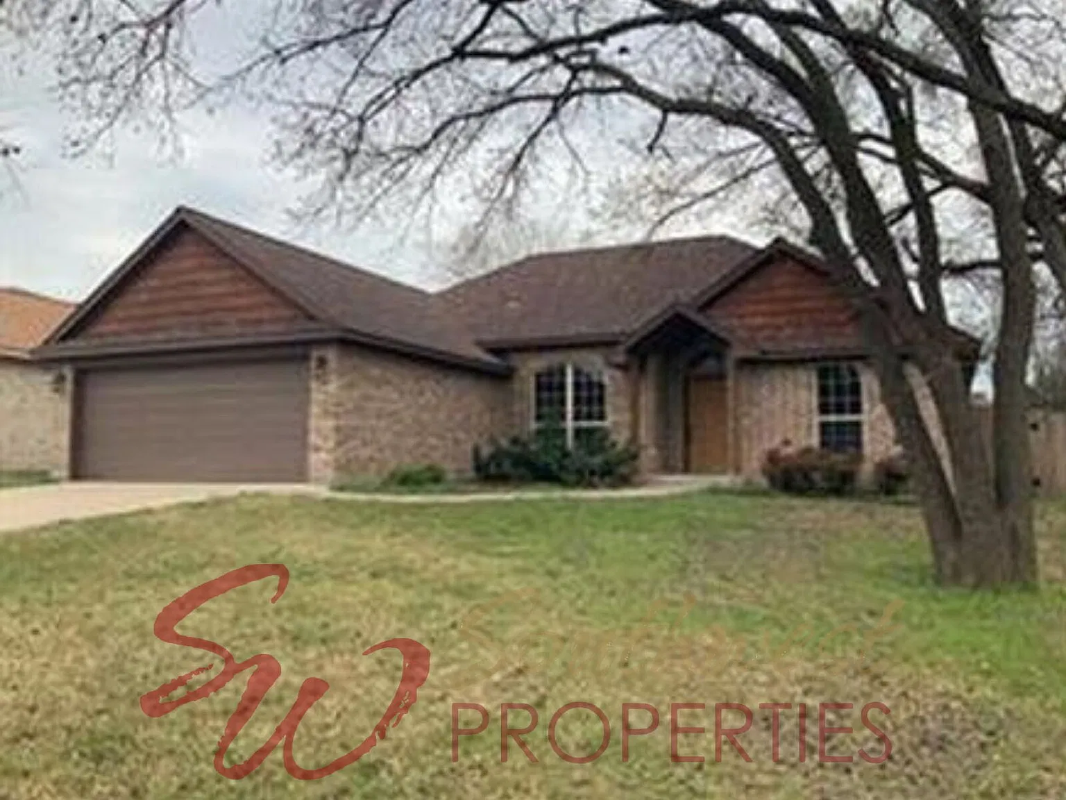 3 bed, 2.0 bath, 1590 sqft, $2,200 — Photo 1