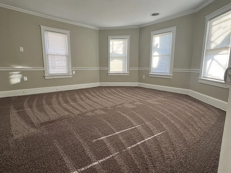 209 N Main St #B — Photo 3