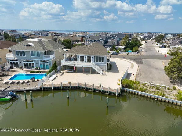 108 Dickman Drive, Lavallette, NJ 08735