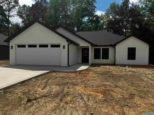 160 Josiah Cir, Centre, AL 35960
