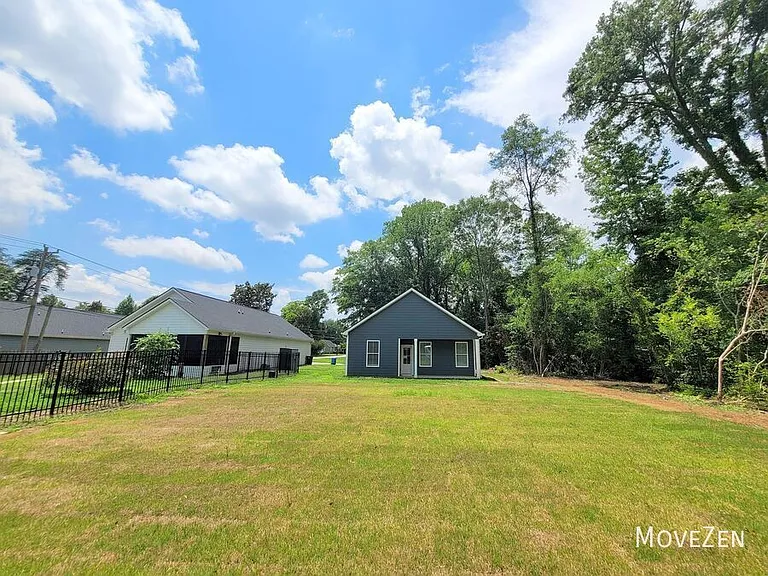 32 Shamrock Ln — Photo 3