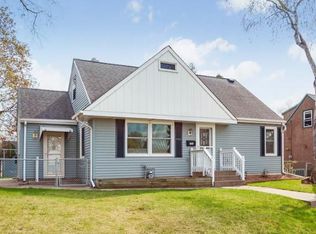 1564 Iowa Ave E, Saint Paul, MN 55106