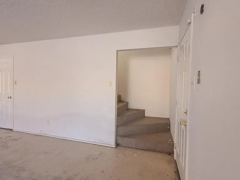1206 Marigold Ln — Photo 44