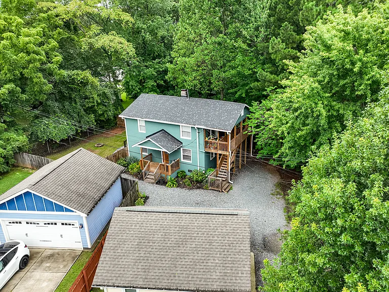 1032 Charles Ave — Photo 1