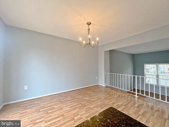 3rd image of 624 Northcliffe Dr