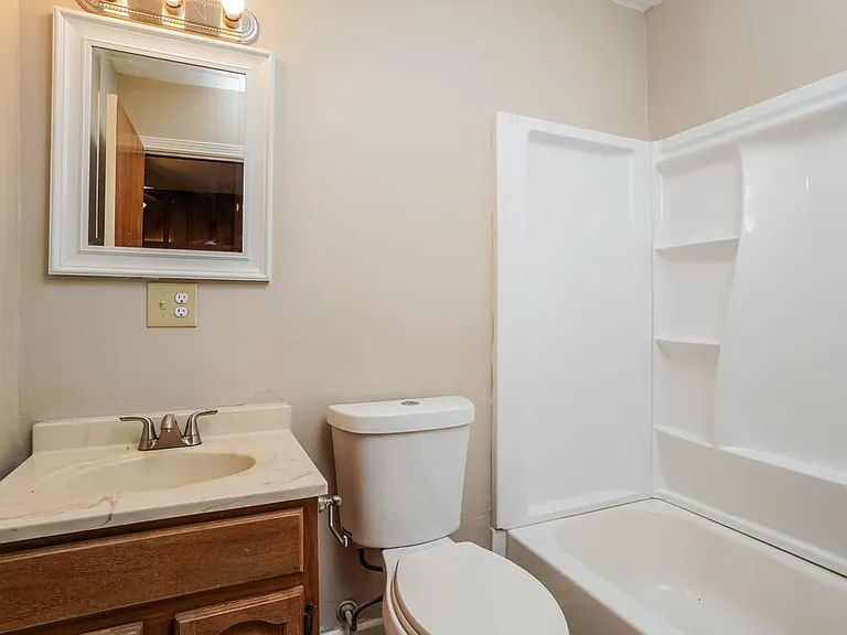 2389 Mount Eden Rd — Photo 14