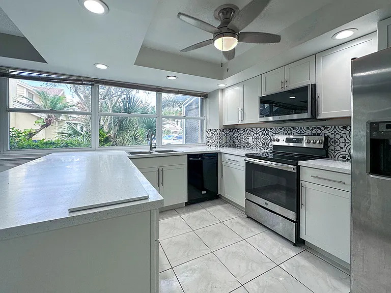 3662 SW Sunset Trace Cir — Photo 14