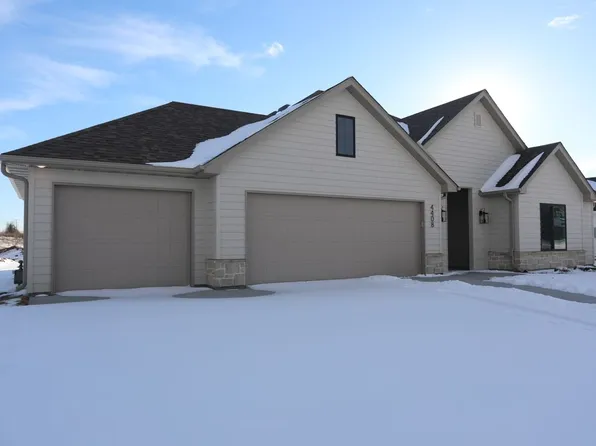 4408 Royal County Rd, Columbia, MO 65201