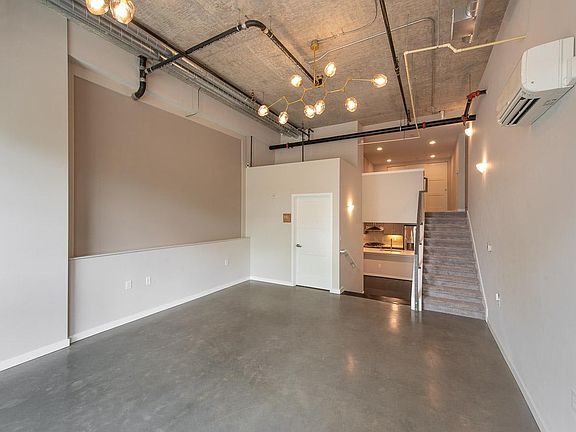 4th image of 3310 NE 65th St Unit 104