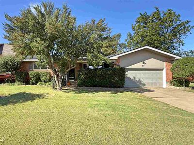 10 NW 56th St, Lawton, OK, 73505