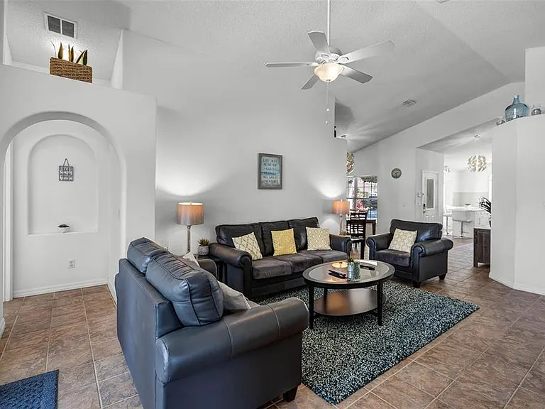 8065 Indian Creek Blvd — Photo 3