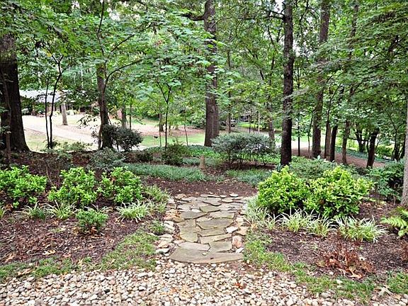 3rd image of 665 Oakstone Dr