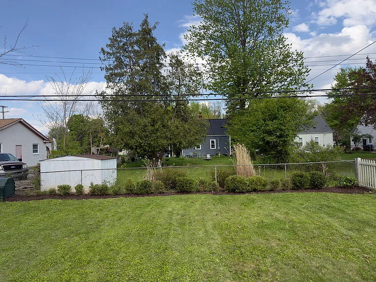 818 Stanley St — Photo 11