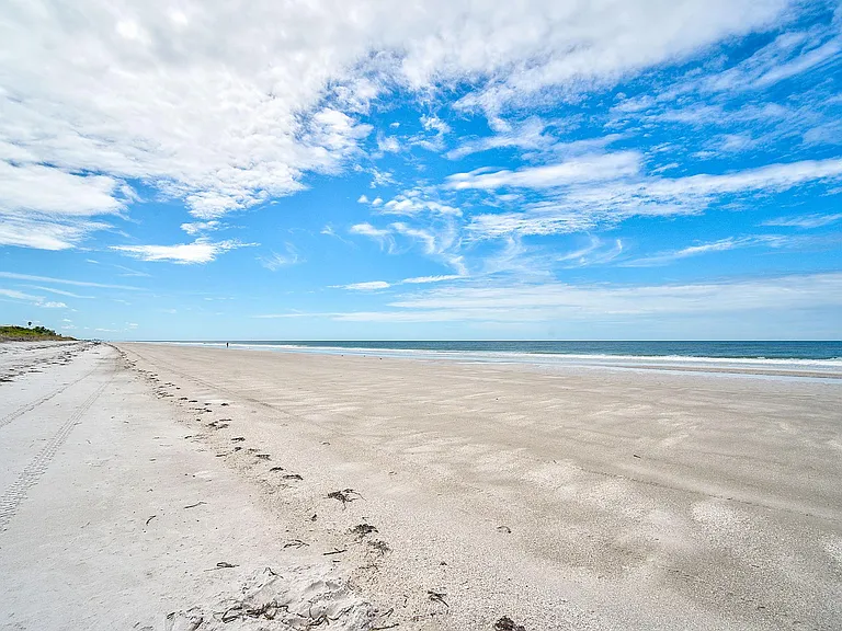 3750 Gulf Of Mexico Dr — Photo 22