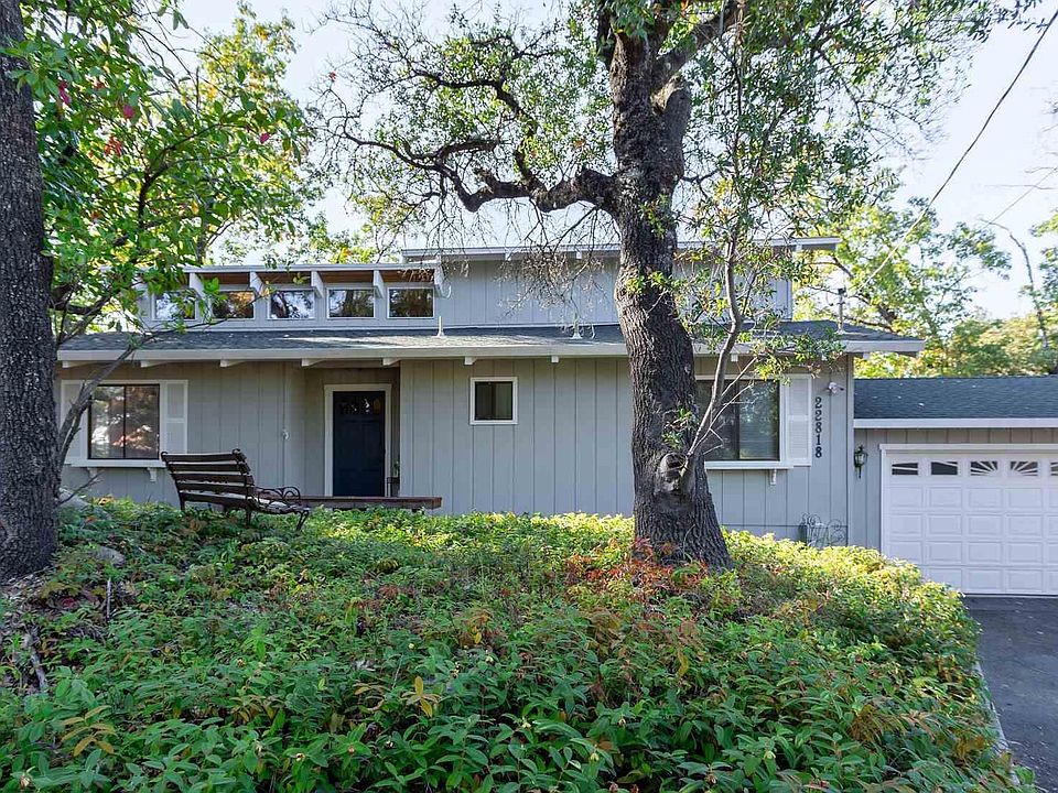 1st image of 22818 Meadow Ln