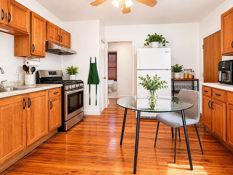 29 Nicoll St #1 — Photo 3