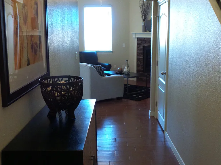 Bella Estancias Apartment Homes — Photo 51